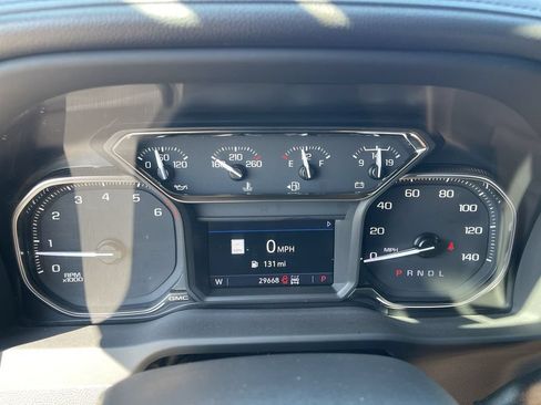 Used 2022 GMC Sierra 1500 AT4 w/ AT4 Premium Package AWD/4WD image 15