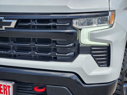 Used 2024 Chevrolet Silverado 1500 LT Trail Boss w/ Protection Package AWD/4WD image 8