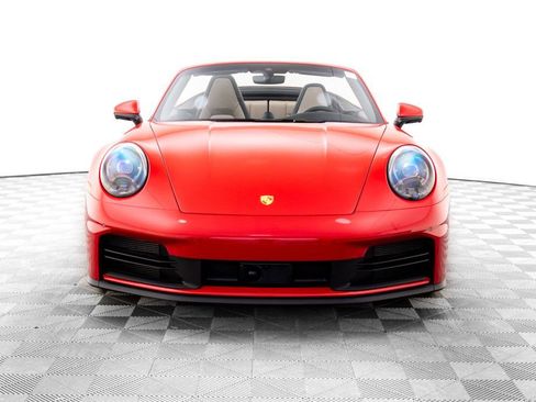 Certified 2025 Porsche 911 Carrera image 9