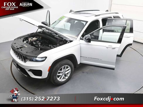 Used 2023 Jeep Grand Cherokee Laredo w/ Luxury Tech Group I image 38