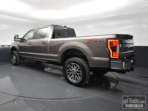 Used 2019 Ford F250 Lariat w/ Lariat Ultimate Package image 5
