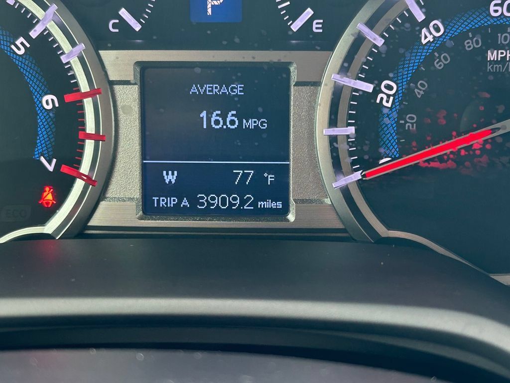 Used 2018 Toyota 4Runner Limited AWD/4WD image 36