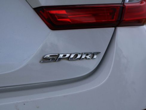 Used 2021 Honda Accord Sport image 7