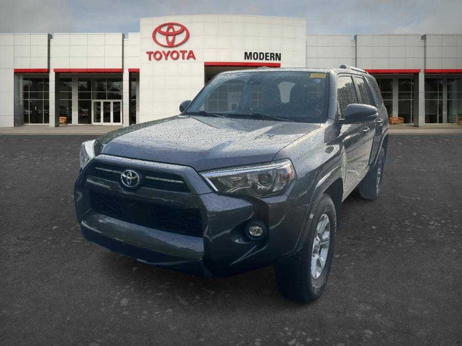 Used 2023 Toyota 4Runner SR5 Premium w/ Moonroof Package RWD image 3