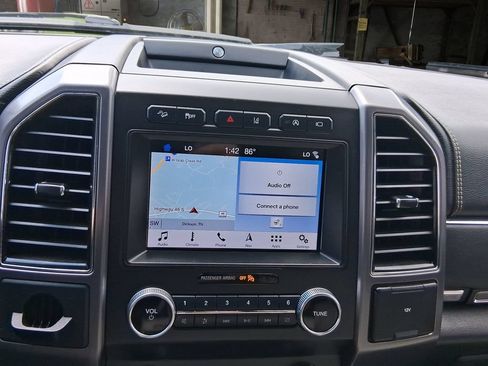 Used 2019 Ford Expedition Max Platinum AWD/4WD image 21