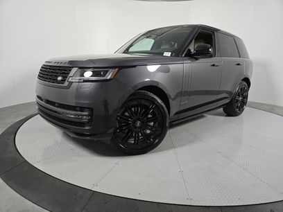 New 2025 Land Rover Range Rover SE