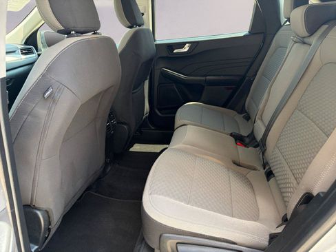 Used 2021 Ford Escape SE w/ SE Sport Appearance Package FWD image 13