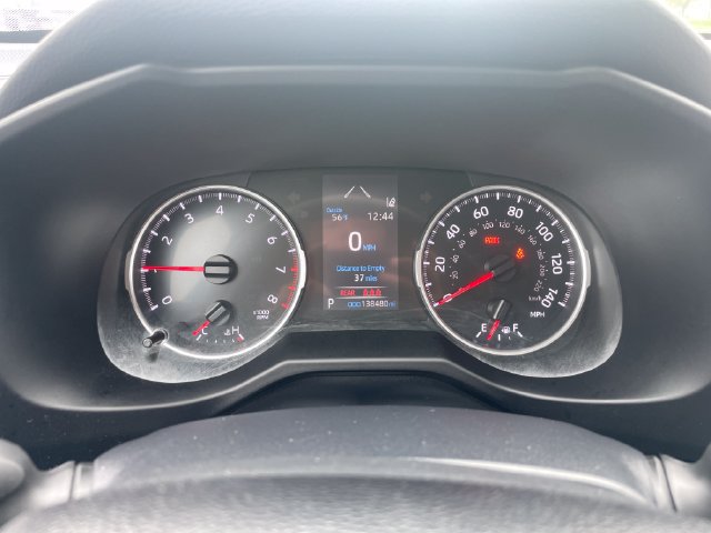 Used 2019 Toyota RAV4 LE AWD/4WD image 9