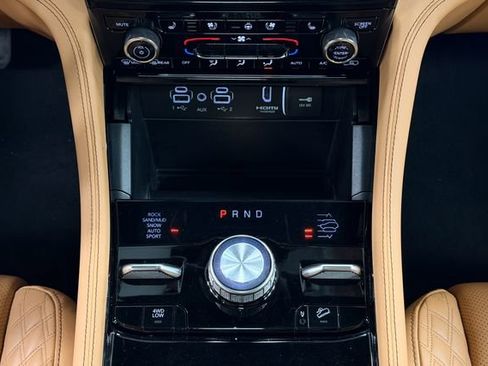 Used 2024 Jeep Grand Cherokee Summit image 31