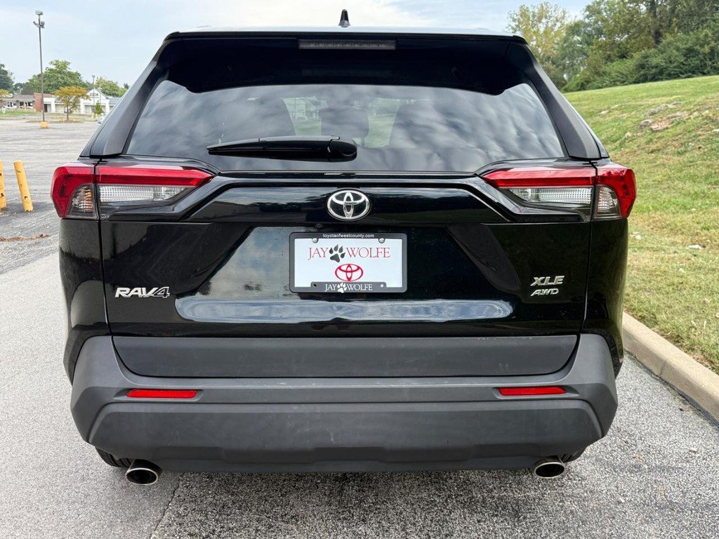 Certified 2025 Toyota RAV4 XLE AWD/4WD image 7