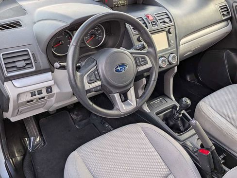 Used 2018 Subaru Forester 2.5i image 2