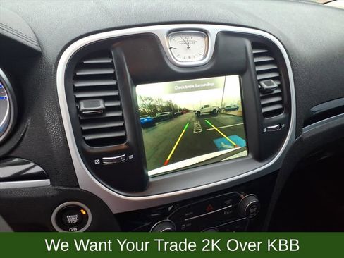 Used 2023 Chrysler 300 Touring L image 25