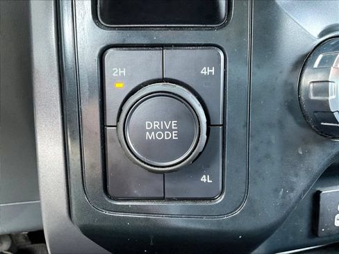 Used 2025 Ford F150 XLT w/ Equipment Group 301A Standard AWD/4WD image 18