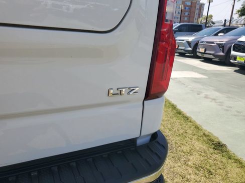 Used 2024 Chevrolet Silverado 1500 LTZ AWD/4WD image 9