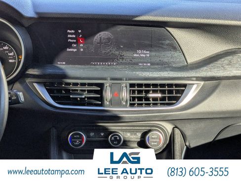 Used 2019 Alfa Romeo Stelvio image 19