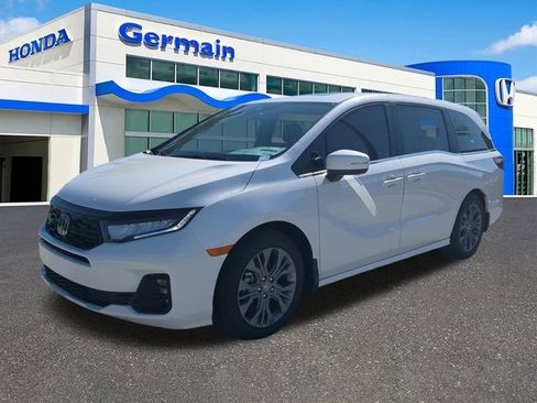 New 2026 Honda Odyssey Touring image 7
