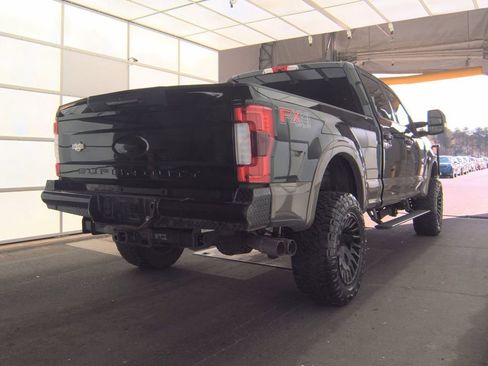 Used 2017 Ford F250 King Ranch w/ King Ranch Ultimate Package image 3