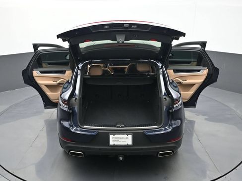 Certified 2024 Porsche Cayenne AWD/4WD image 27