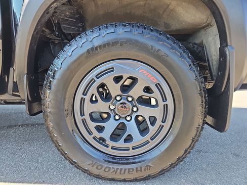 Used 2025 Nissan Frontier PRO-4X w/ Pro Premium Package image 36