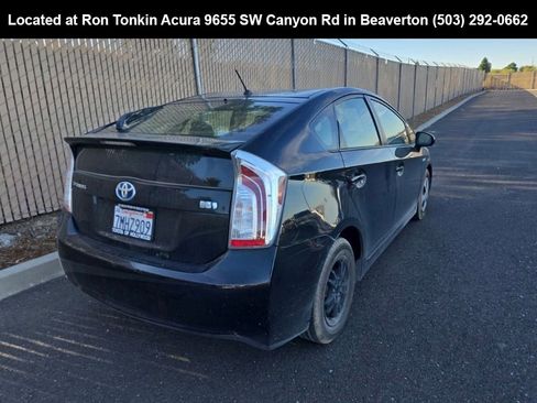 Used 2015 Toyota Prius Two FWD image 7
