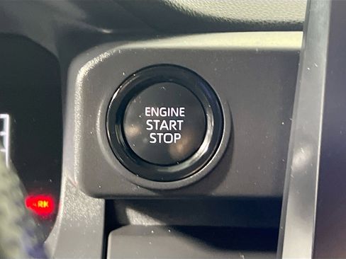 Used 2025 Toyota Tacoma SR AWD/4WD image 24