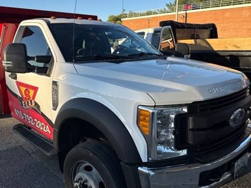 Used 2017 Ford F450 XL w/ Power Equipment Group RWD image 2