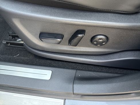 Certified 2024 Nissan Ariya AWD image 15