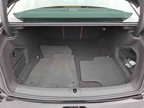 Used 2023 Audi A4 2.0T Premium w/ Convenience Package image 29