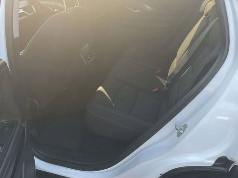 Used 2023 GMC Terrain SLE w/ Driver Convenience Package image 24