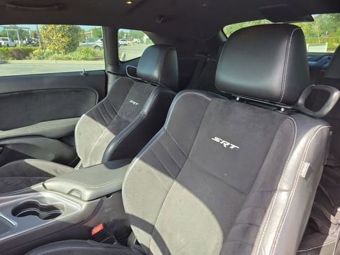 Used 2016 Dodge Challenger SRT Hellcat RWD image 18