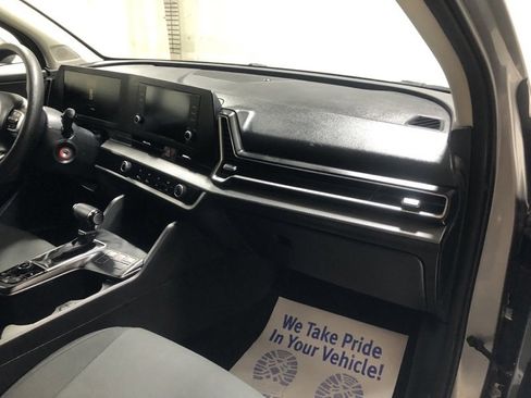 Certified 2023 Kia Sportage LX image 13