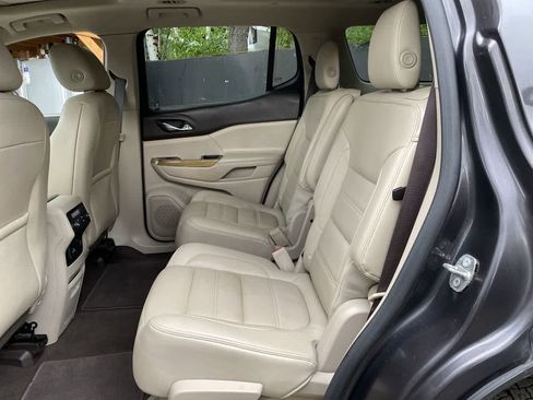 Used 2018 GMC Acadia Denali w/ Technology Package AWD/4WD image 17