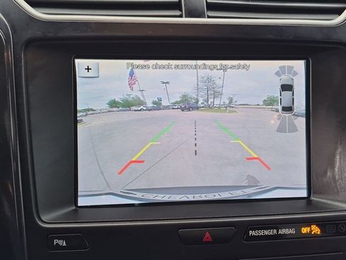 Used 2019 Ford Explorer XLT w/ Equipment Group 202A image 17