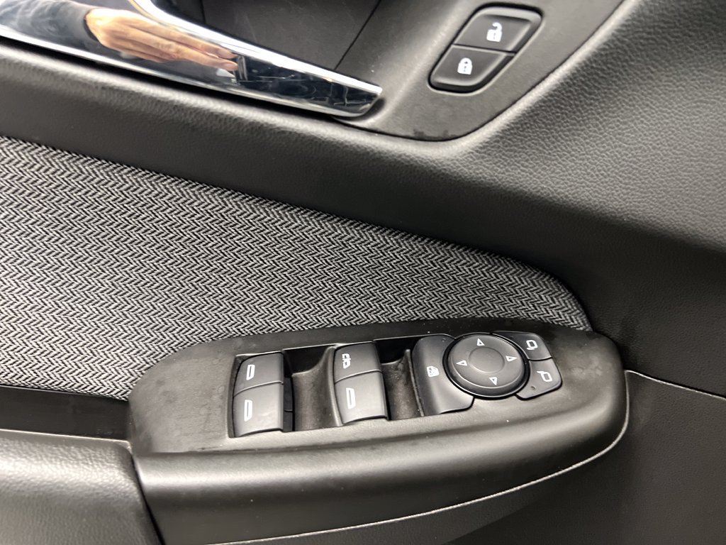 Used 2025 Chevrolet TrailBlazer LT AWD/4WD image 15