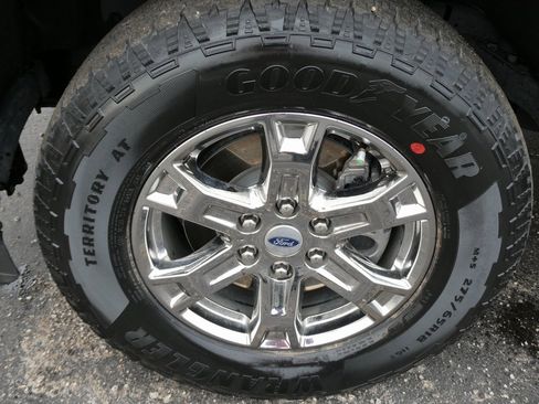 Used 2023 Ford F150 XLT w/ Equipment Group 302A High image 10