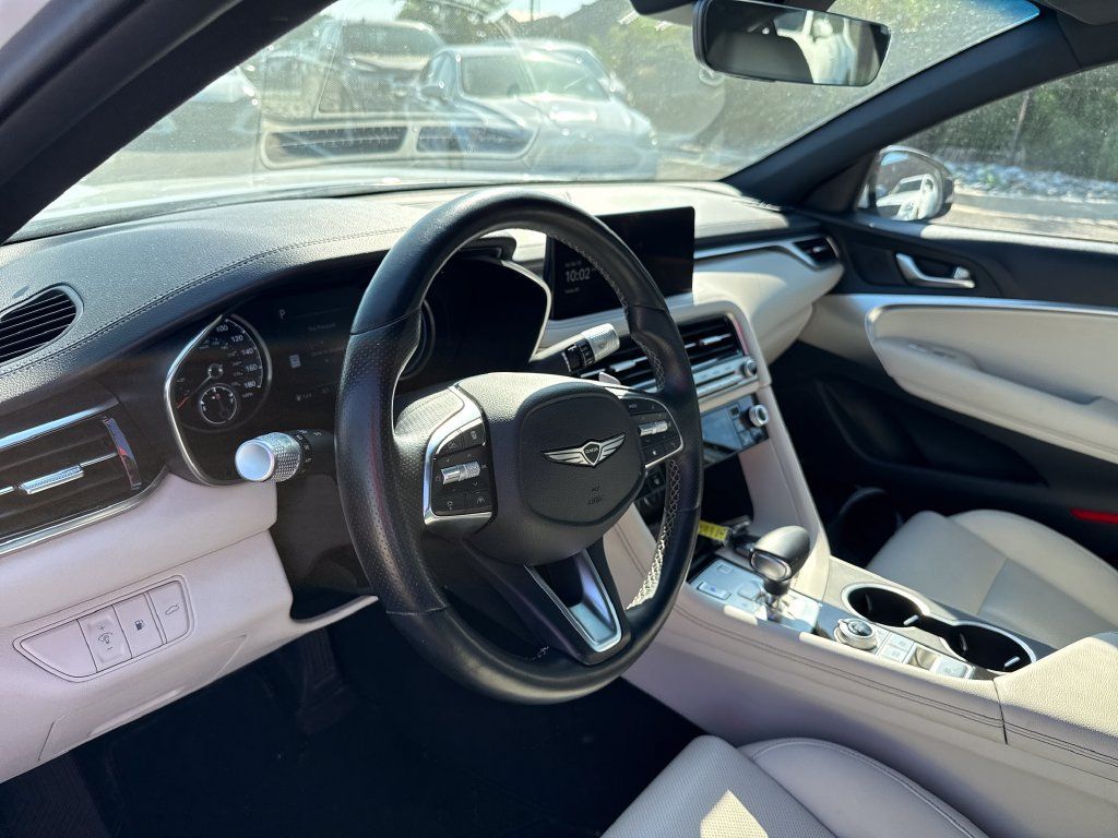 Used 2025 Genesis G70 2.5T AWD/4WD image 12