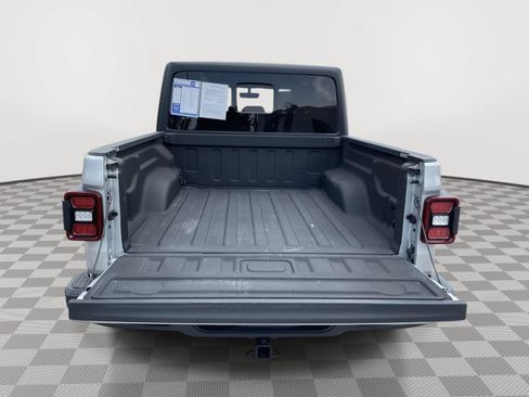 Used 2022 Jeep Gladiator Mojave w/ LED Lighting Group AWD/4WD image 16