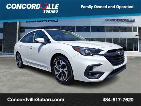 Used 2025 Subaru Legacy Premium image 1