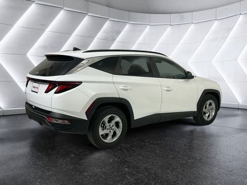 Used 2024 Hyundai Tucson SEL FWD image 4