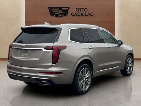 Certified 2022 Cadillac XT6 Premium Luxury w/ Technology Package image 5