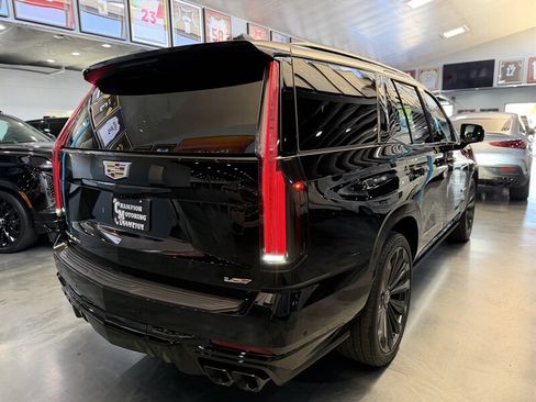Used 2026 Cadillac Escalade V w/ LPO, Floor Liner Package AWD/4WD image 5