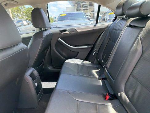 Used 2015 Volkswagen Jetta SE FWD image 15