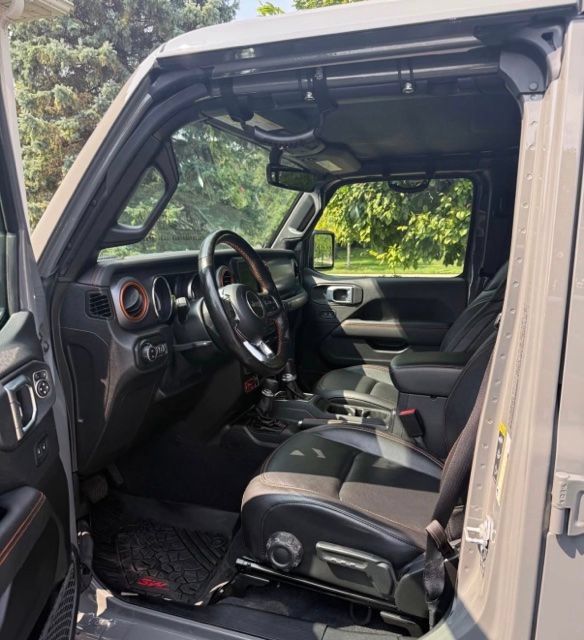 Used 2021 Jeep Gladiator Mojave AWD/4WD image 6