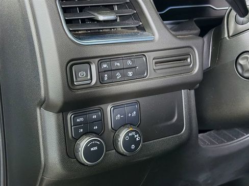 Used 2023 Chevrolet Tahoe Z71 w/ Luxury Package image 12