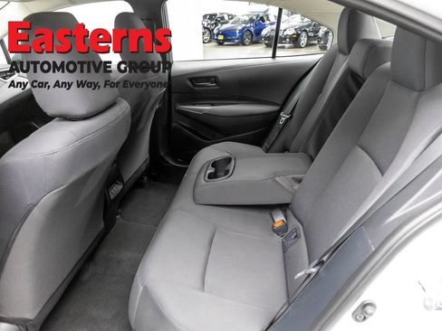 Used 2025 Toyota Corolla LE FWD image 20
