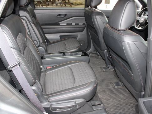 Used 2023 Nissan Pathfinder Rock Creek image 18