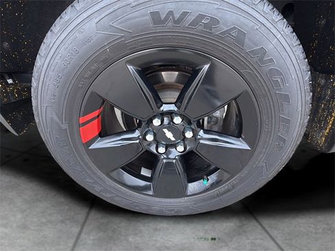 Used 2021 Chevrolet Colorado LT w/ Redline Special Edition image 40