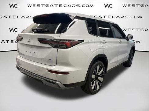 Used 2026 Mitsubishi Outlander LE FWD image 8