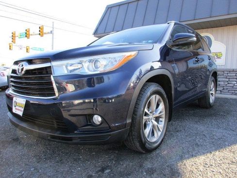 Used 2015 Toyota Highlander XLE image 4