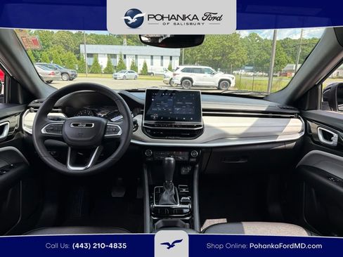 Used 2025 Jeep Compass Limited AWD/4WD image 8